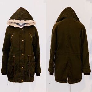 🍁Trench Coat/ Faux Fur lined coat